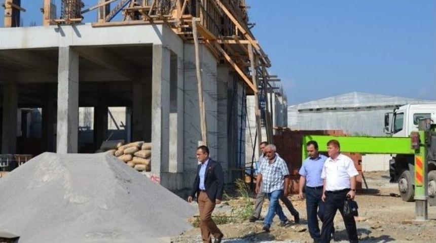 Bozyazı Kaymakamı Yıldız, Ortaokul İnşaatını İnceledi