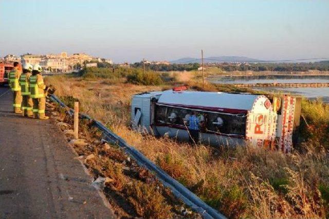 Devrilen Tankerden Dökülen 3.5 Ton Benzin Tuzlaya Karıştı