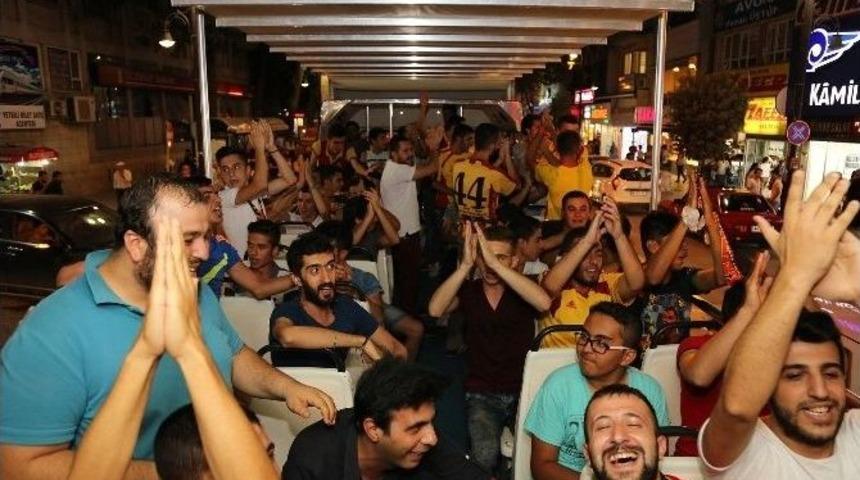 Yeni Malatyaspor Taraftarından İlgin&ccedil; Destek