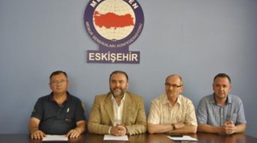 H&uuml;k&uuml;metin Memura Sunduğu Zam &Ouml;nerisi Tartışmaları S&uuml;r&uuml;yor