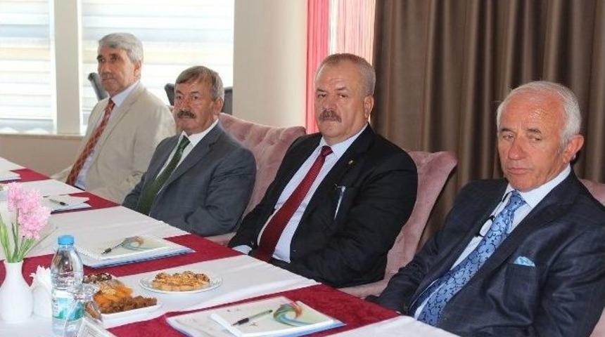 Valiler Turgutlu&rsquo;da Buluştu