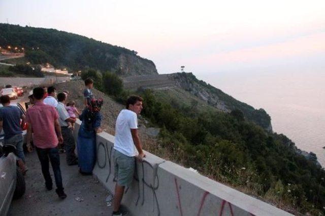 İntihara Teşebbüs Ihbarı Yoldan Geçenleri Meraklandırdı 1