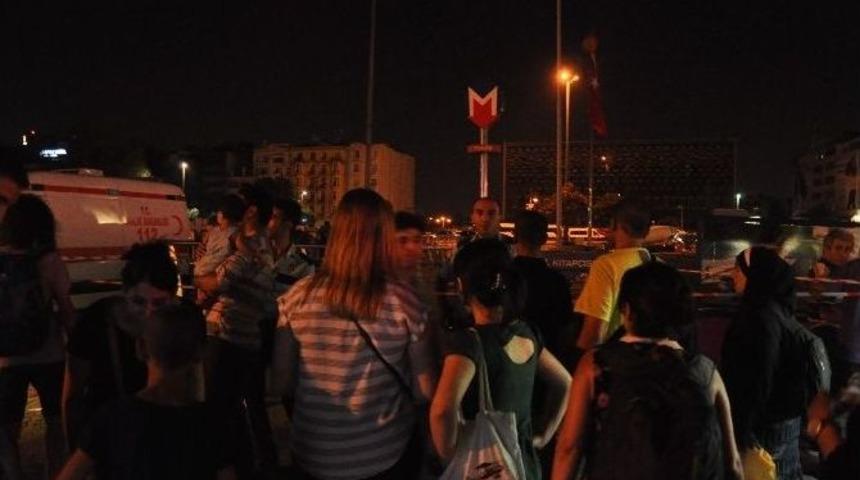 Taksim Metrosunda Ş&uuml;pheli Paket Paniği