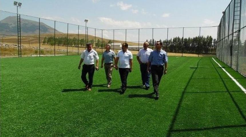 Kaymakam Ahmet Can Pınar, G&uuml;neykaya Beldesi&rsquo;nde İncelemelerde Bulundu