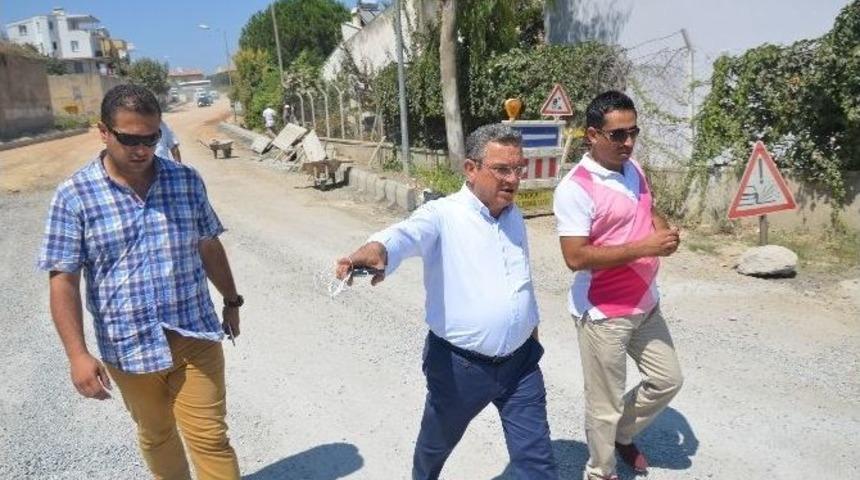 Kuşadası&rsquo;nda Yol Yapım &Ccedil;alışmaları Devam Ediyor