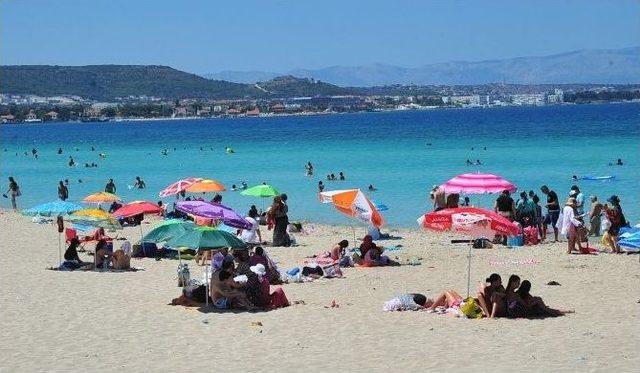 Çeşme’de Plajlar Dolup Taşıyor