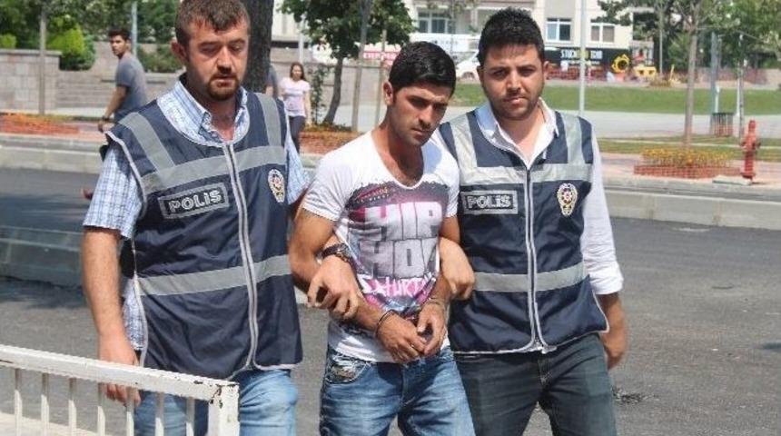 Bolu&rsquo;da Arkadaşını Ağır Yaralayan Şahıs Yakalandı