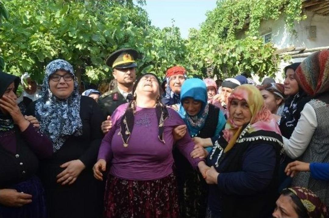 Afyonkarahisar Şehidini Uğurladı