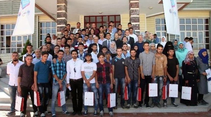 552 Suriyeli&rsquo;ye T&uuml;rk&ccedil;e Diploma