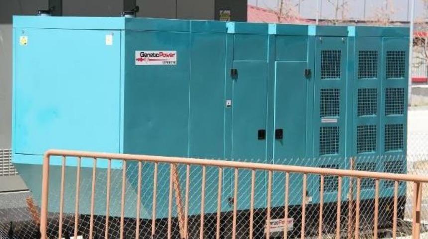 Hastaneye Yeni Diye 20 Yıllık Eski Jenerat&ouml;r Getirdiler