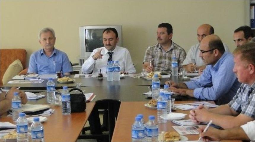 Milli Eğitim M&uuml;d&uuml;r&uuml; Bilal Yılmaz &Ccedil;andıroğlu 16 İl&ccedil;e Milli Eğitim M&uuml;d&uuml;r&uuml; İle Toplantı Yaptı