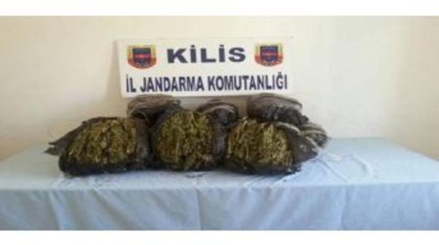 Sınıra Bırakılan &Ccedil;uvaldan Esrar &Ccedil;ıktı