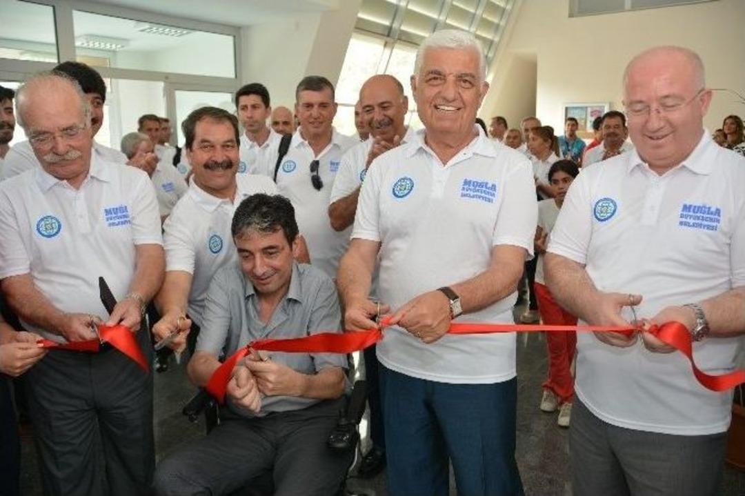 Muğla B&uuml;y&uuml;kşehir Belediyesi Spor Salonu A&ccedil;tı
