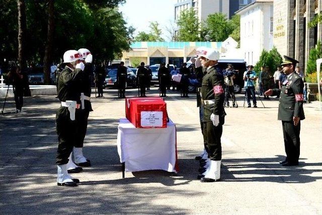 Şehit Turan Memleketine Uğurlandı 1