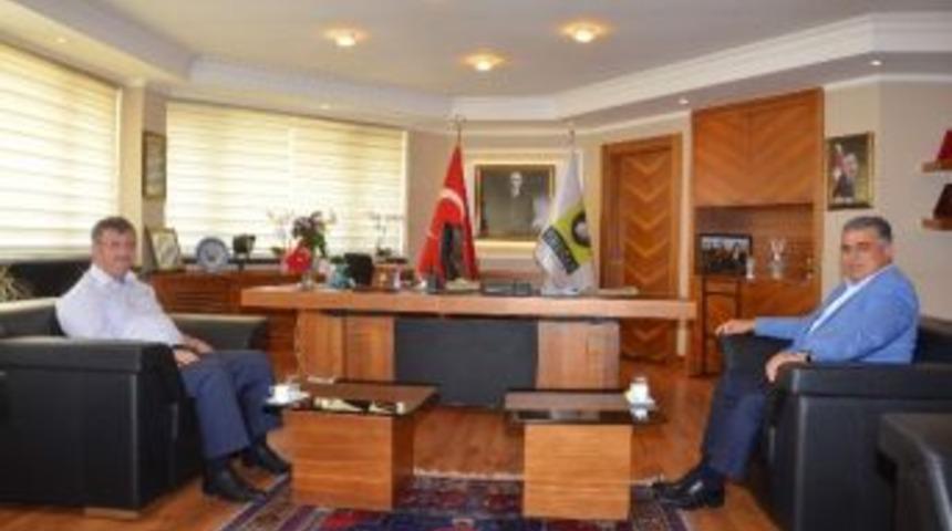 Kaymakam Yaran&rsquo;dan Başkan &Ouml;zg&uuml;ven&rsquo;e Ziyaret
