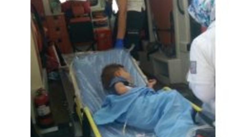 İkinci Kattan D&uuml;şen &Ccedil;ocuk Yaralandı