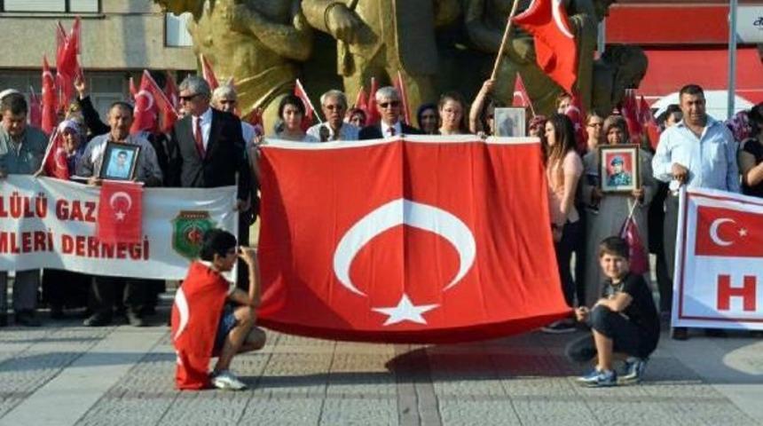 Turgutlu'da Ter&ouml;re Sessizlik Eylemi