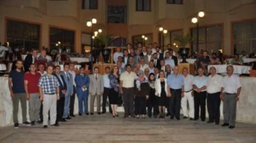 Vergi Rekortmenleri Ve Hayırseverlere Plaket