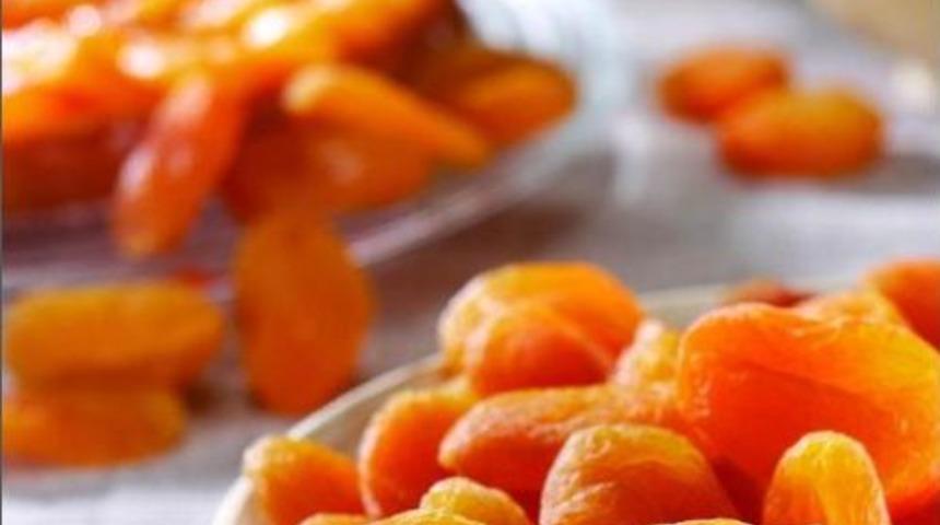 İhracat&ccedil;ılar Kuru Kayısı Stoklarını Bitirdi