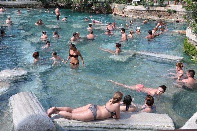 Pamukkale'ye gelen turist sayısında yüzde 46 artış