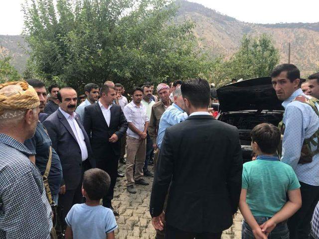 AK Parti'li Dinç'in korumasının kamyoneti kundaklandı