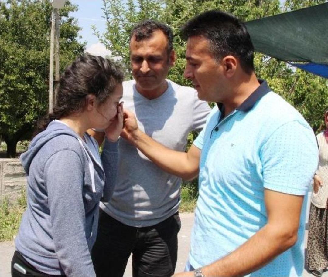 Şehidin 14 Yaşındaki Kızı, B&ouml;yle Isyan Etti - Ek Fotoğraflar