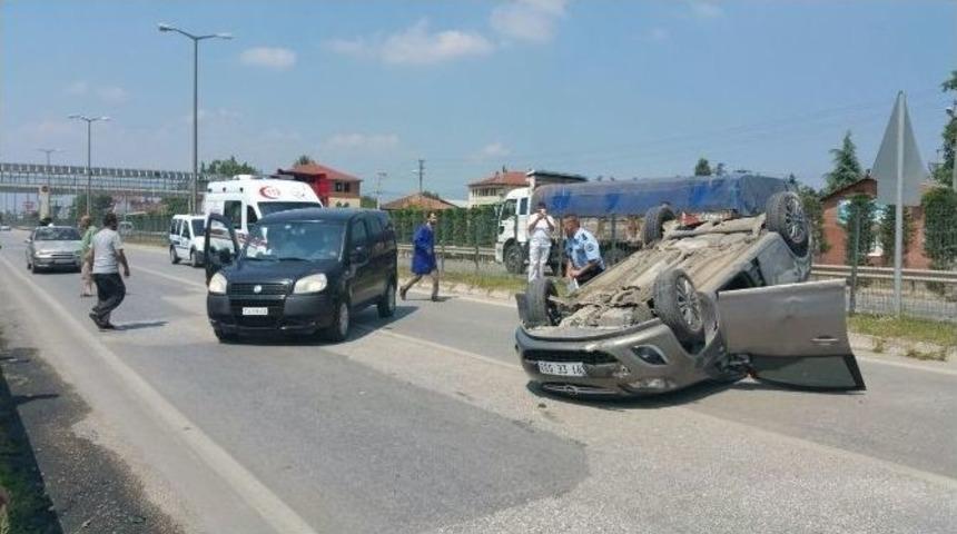 D&uuml;zce&rsquo;de Otomobil Takla Attı: 1 Yaralı