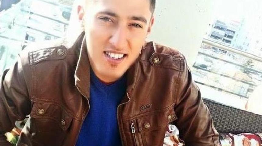 İzindeyken Kazada &Ouml;len Asker, G&ouml;zyaşlarıyla Toprağa Verildi