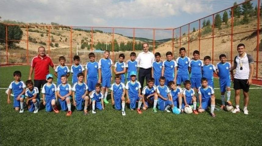 Başkan Altay&rsquo;dan Gen&ccedil; Sporculara Yıl Boyu Spor &Ouml;nerisi