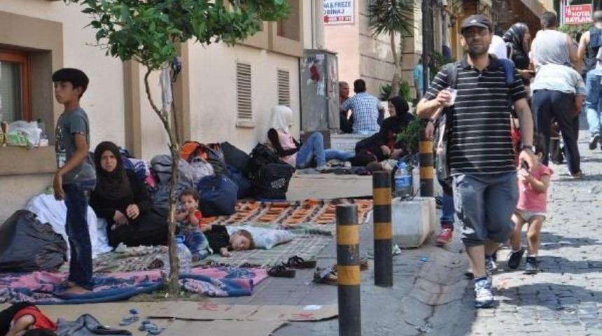 Mosque Close Doors To Syrians Migrants In Aegean Sheltering District Of Turkey