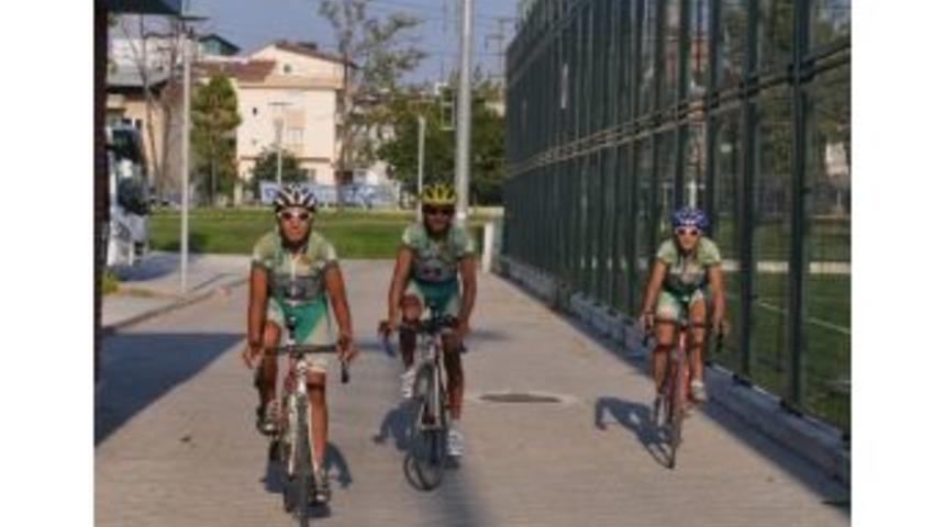 Bisiklet&ccedil;iler Şampiyonaya İddialı Gidiyor