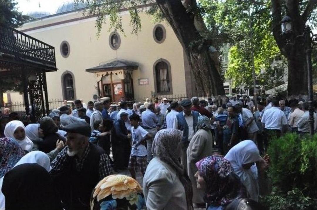 S&ouml;ğ&uuml;t Belediye Başkanı Mevlid-i Şerif Okuttu