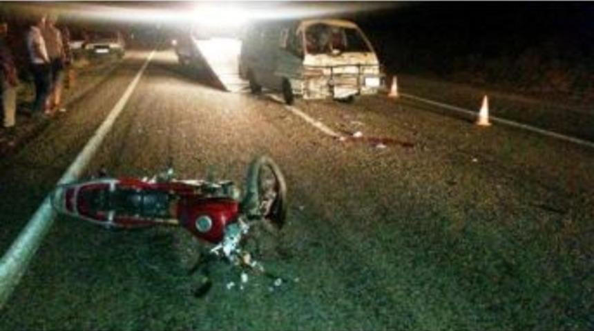 &Ouml;demiş-kiraz Yolunda Kaza: 1 Ağır Yaralı