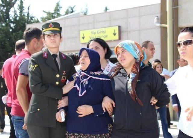 Şehit Uzman &Ccedil;avuş Akt&uuml;rk, Burdur da G&ouml;zyaşlarıyla Uğurlandı 2