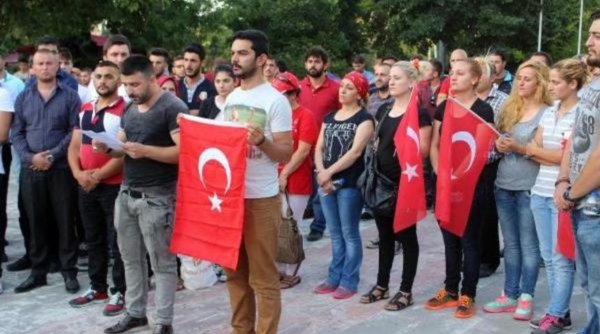 Ardahan'da 500 Ara&ccedil;lık Konvoyla Ter&ouml;r&uuml; Lanetlediler