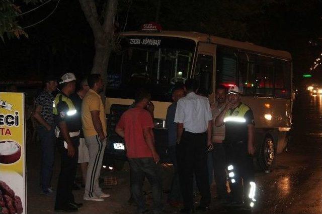 Tekirdağ’da Yolcu Alımı Sırasında 2 Minibüs Çarpıştı: 6 Yaralı