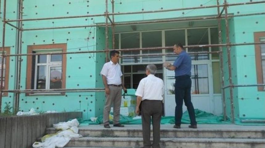 Keçeli Ve Özdemir Bakım Ve Onarım Yapılan Okullarda İncelemelerde Bulundu