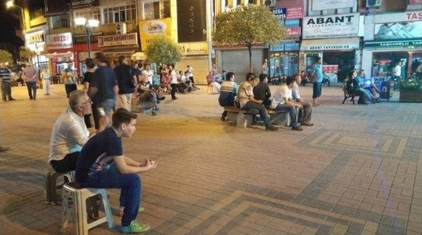 &Ccedil;aycuma Belediyesi Dev Ekrandan Ma&ccedil; Yayını Verdi