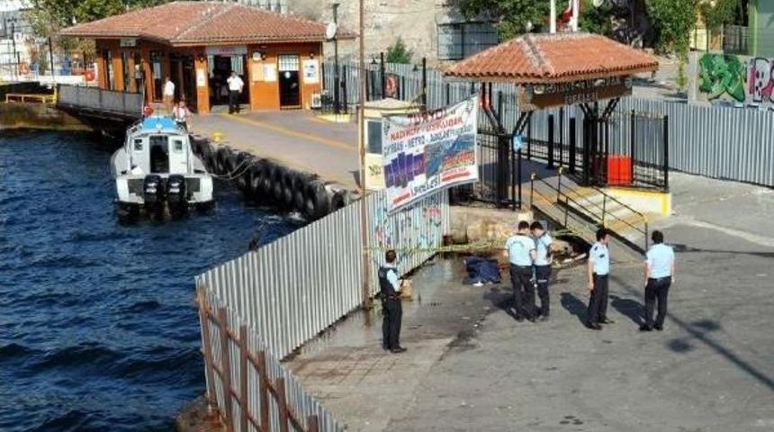 Karak&ouml;y'de Denizde Ceset Bulundu