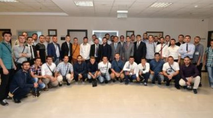 Kosovalı Gen&ccedil;ler Ytb&rsquo;yi Ziyaret Etti