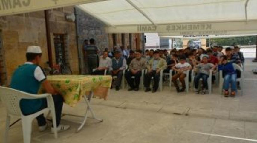 Yıldızeli&rsquo;nde Hacı Adayları İ&ccedil;in Uğurlama T&ouml;reni D&uuml;zenledi