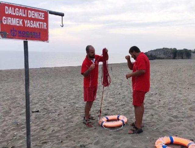 Karadeniz Sahillerinde Hafta Sonu Için 'dalga' Uyarısı