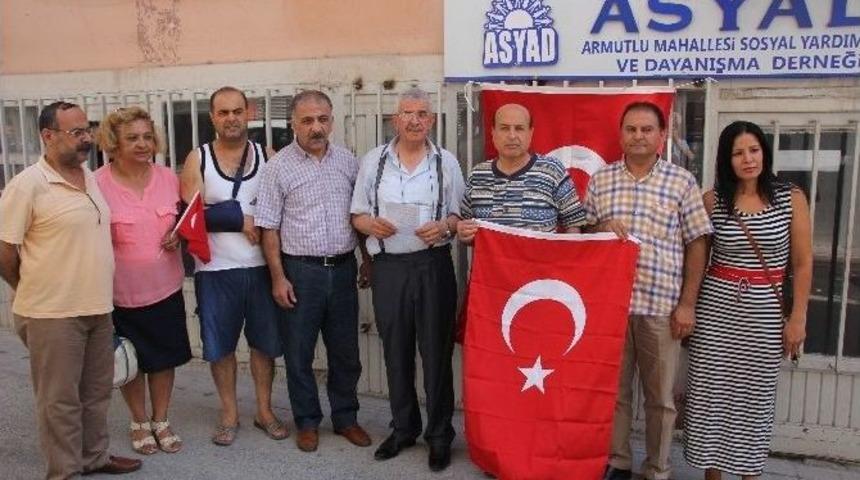 Teröre Türk Bayraklı Tepki