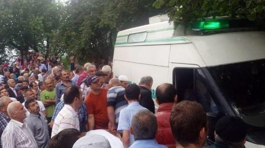 Evlat Kurşunuyla Ölen Baba Toprağa Verildi