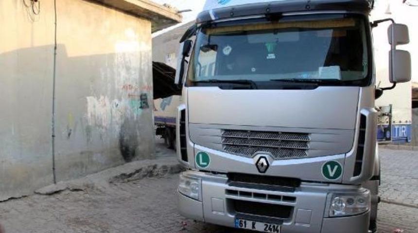 Silopi'de Ydg-H'liler, El Koydukları Tır'ı Emniyete Sürdü