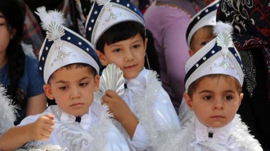 Tokat'ta 100 Çocuk Sünnet Ettirildi