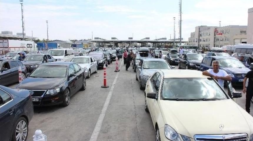 Kapıkule&rsquo;de &rsquo;kornalı&rsquo; Kuyruk Protestosu