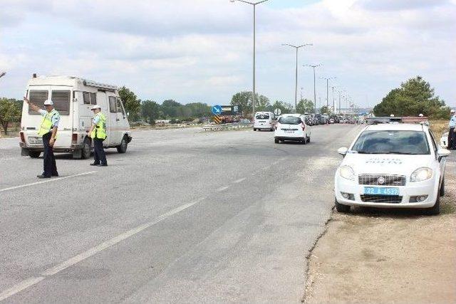 Kapıkule’de ’kornalı’ Kuyruk Protestosu