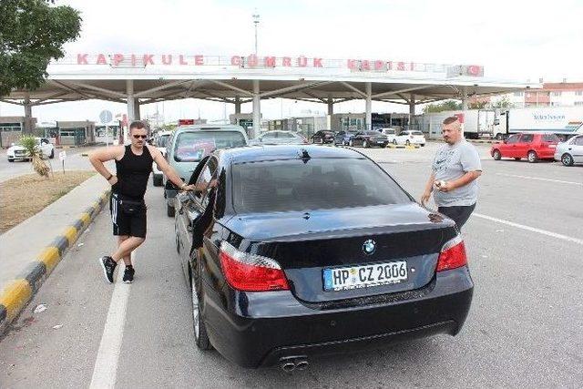 Kapıkule’de ’kornalı’ Kuyruk Protestosu