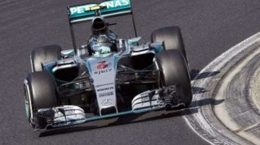 Mercedes Amg Petronas Podyumu Hedefliyor